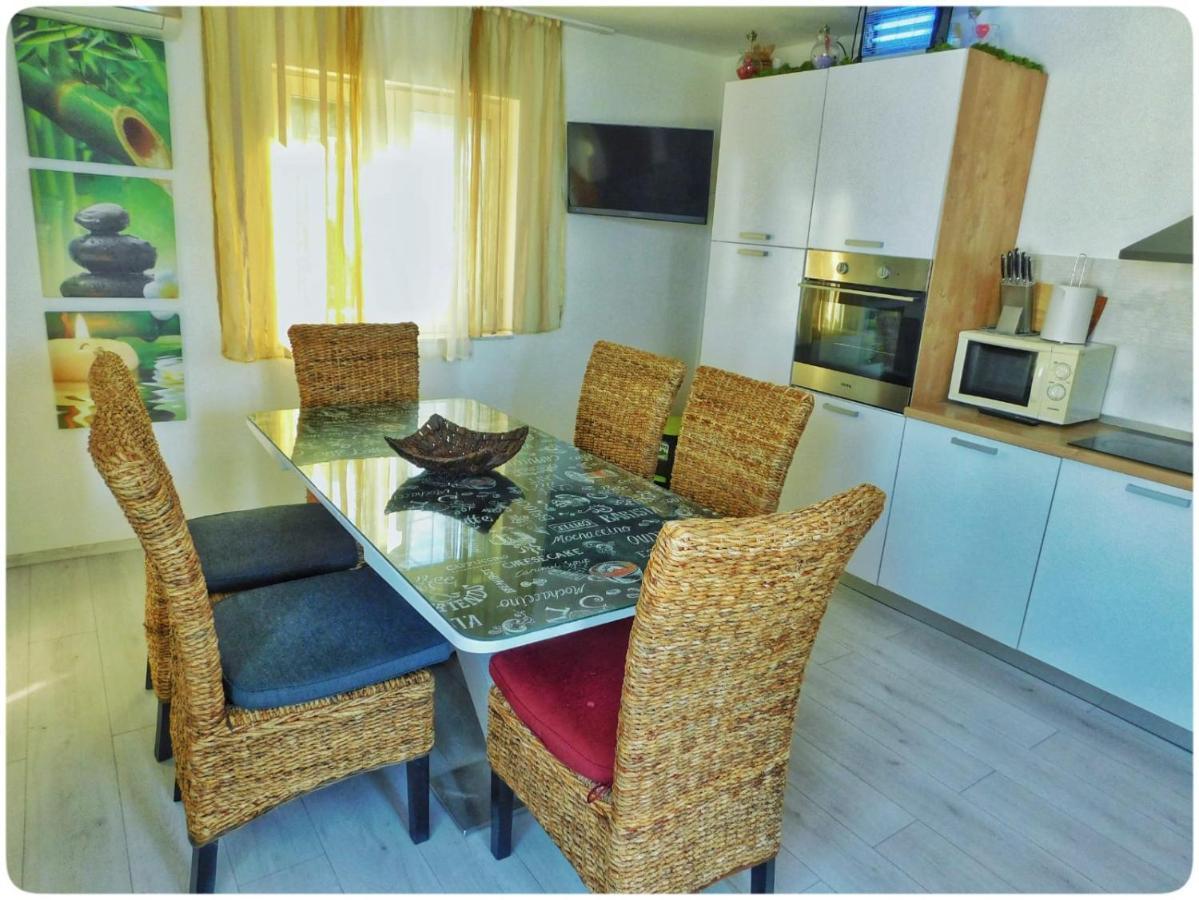 Littlevenice Appartme 50M From Sea Trogir Luaran gambar